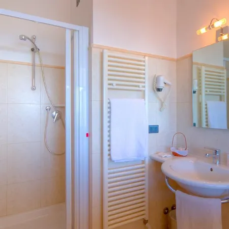3 Querce Hotell Camerano