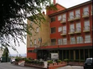 Hotel 3 Querce 3*